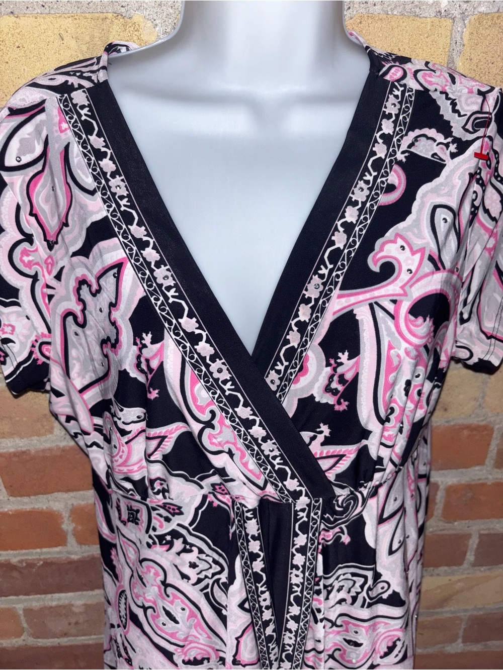 INC International Concepts Y2k Style Pink Black Paisley Wrap Top Jewel Accents - Picture 2 of 5